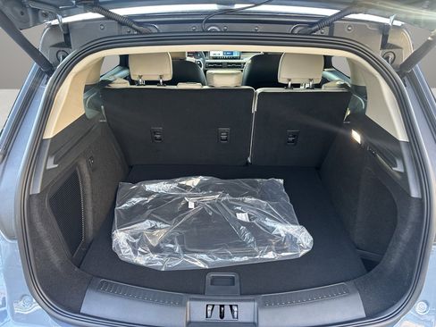 New 2026 Lincoln Corsair Premiere image 7