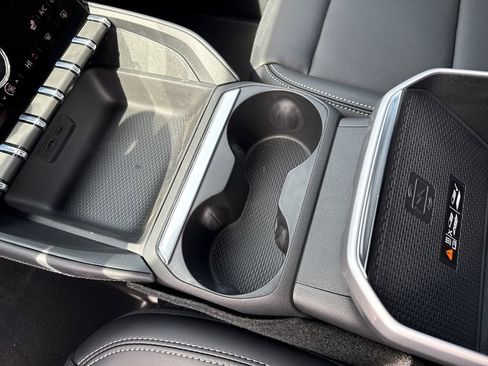 New 2026 GMC Terrain Elevation w/ Elevation Premium Package AWD/4WD image 27