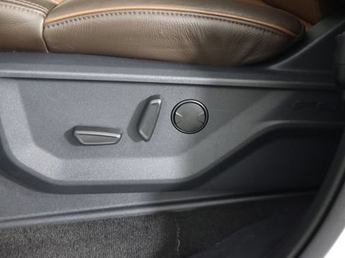 Used 2025 Ford Expedition Max King Ranch AWD/4WD image 40
