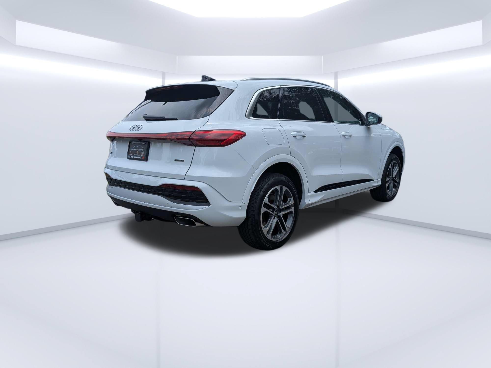 New 2026 Audi Q5 Premium Plus AWD/4WD image 3