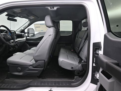 New 2026 Ford F450 XL w/ XL Chrome Package image 15