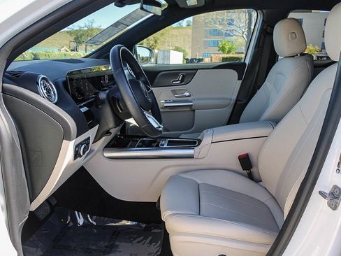 Certified 2025 Mercedes-Benz GLA 250 image 18