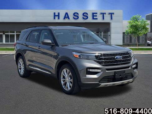 Used 2023 Ford Explorer XLT w/ Equipment Group 202A AWD/4WD image 1