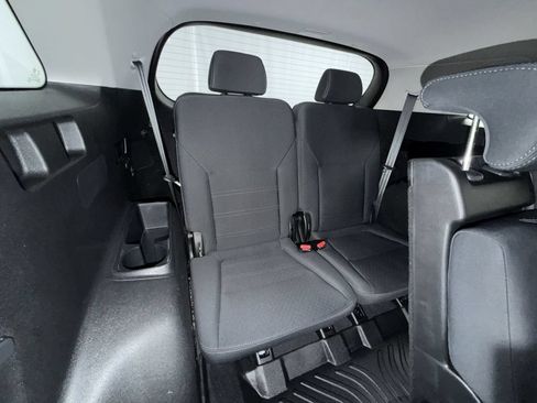 Used 2019 Kia Sorento AWD V6 image 5