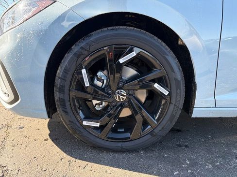 New 2026 Volkswagen Jetta SE image 30