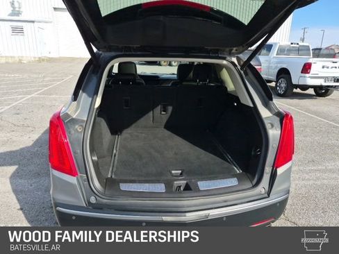 Used 2017 Cadillac XT5 Luxury image 9