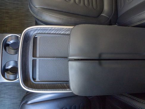 Used 2024 Rivian R1S Adventure image 10