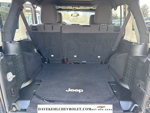 Used 2017 Jeep Wrangler Unlimited Sport image 21