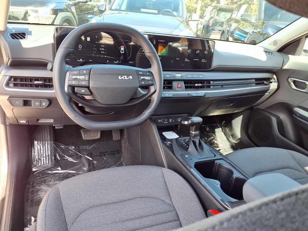 Certified 2025 Kia K4 EX FWD image 18