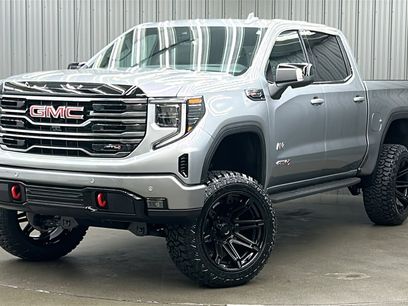 Used 2024 GMC Sierra 1500 AT4 w/ Technology Package