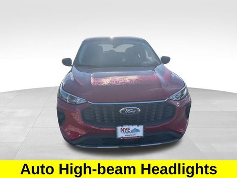 Used 2025 Ford Escape Active w/ Cold Weather Package image 9