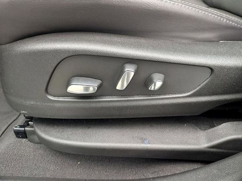 Used 2025 Cadillac XT5 Premium Luxury image 13