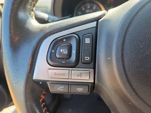 Used 2016 Subaru Crosstrek 2.0i Premium AWD/4WD image 24