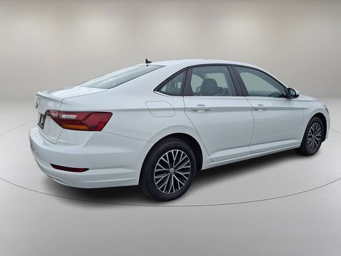 Used 2019 Volkswagen Jetta SE image 8