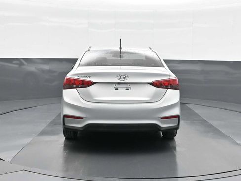 Used 2019 Hyundai Accent SE image 3