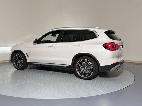 Used 2023 BMW X3 sDrive30i w/ Premium Package w/ZPA RWD image 2