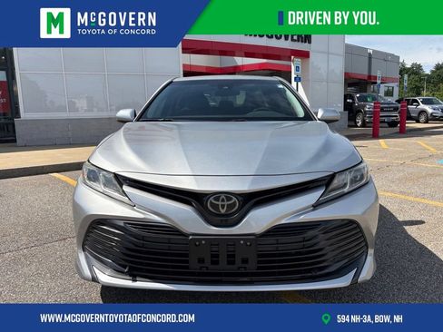 Used 2018 Toyota Camry LE FWD image 10