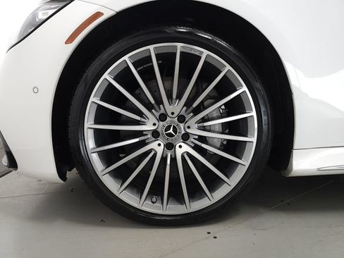 Used 2024 Mercedes-Benz S 580 4MATIC Sedan image 38