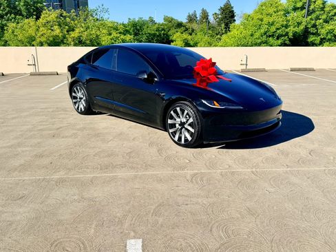 Used 2024 Tesla Model 3 Standard Range RWD image 3