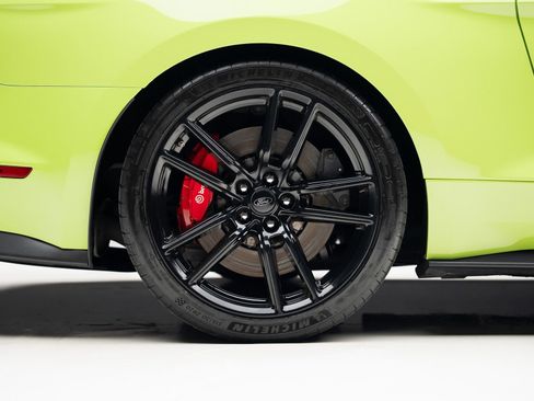 Used 2020 Ford Mustang Shelby GT500 w/ Technology Package image 40