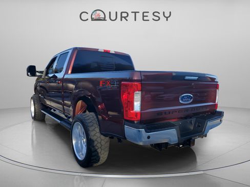 Used 2017 Ford F350 Lariat w/ Lariat Value Package image 3