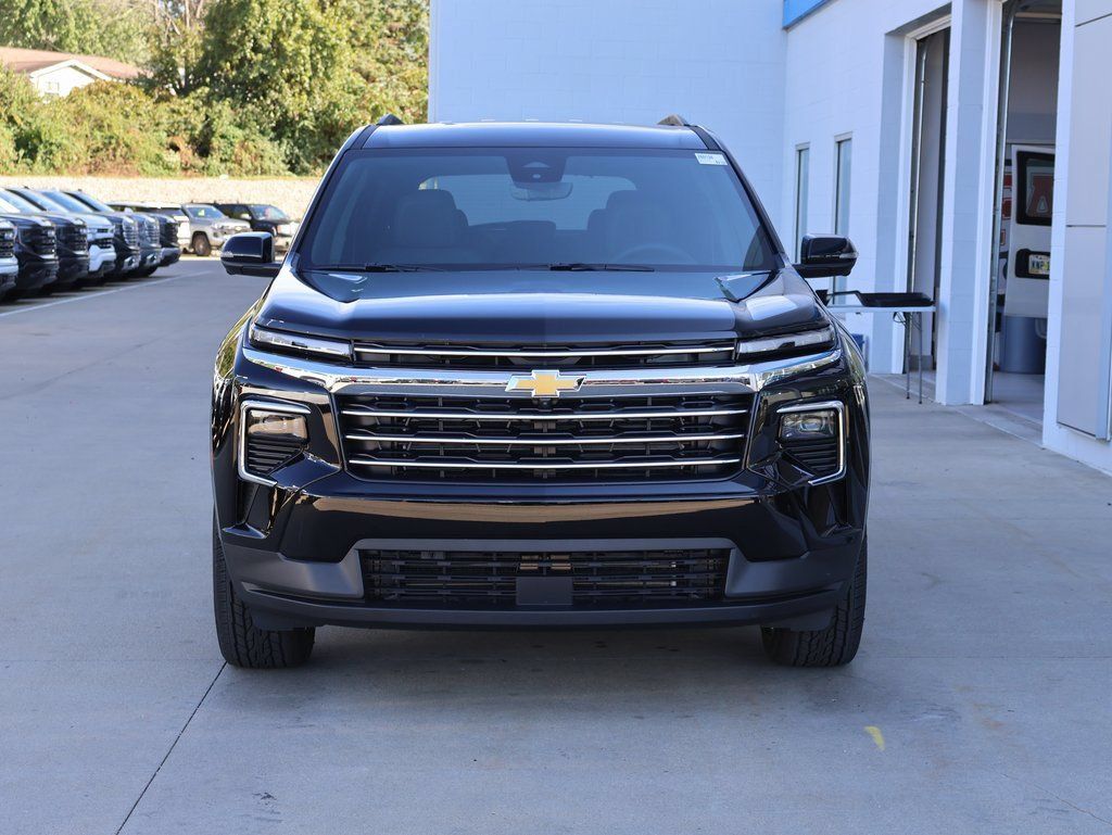 New 2026 Chevrolet Traverse LT w/ Driver Confidence Package FWD image 5