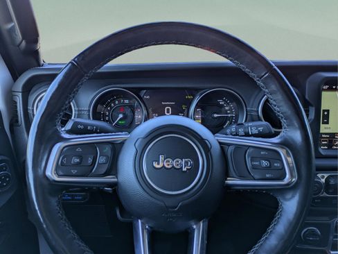 Used 2023 Jeep Wrangler Sahara w/ Cold Weather Group image 16