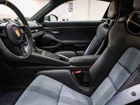 Certified 2024 Porsche 718 Cayman GT4 RS image 20