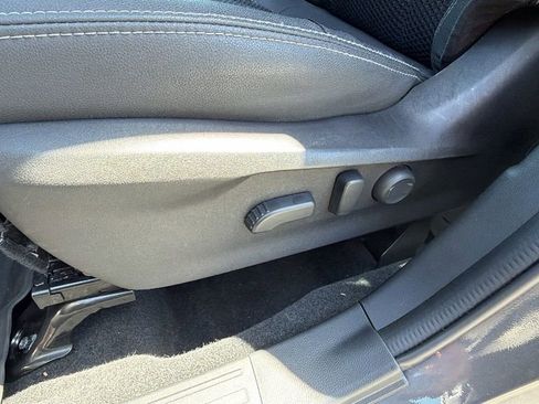 Used 2020 Subaru Forester Premium AWD/4WD image 21
