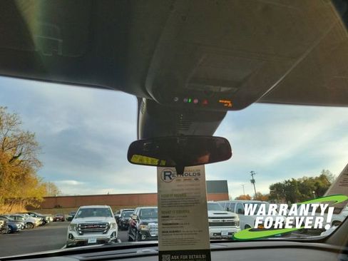 Used 2025 Chevrolet Traverse Z71 w/ Driver Confidence Package image 12