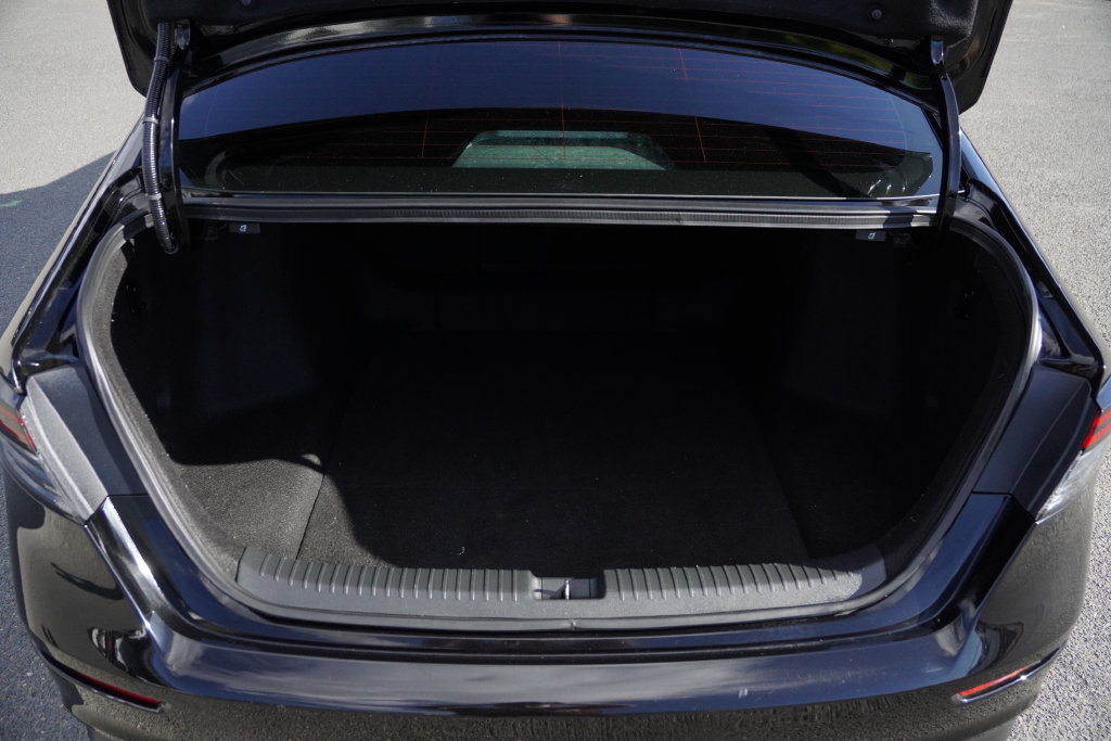 Used 2025 Honda Accord Sport image 38