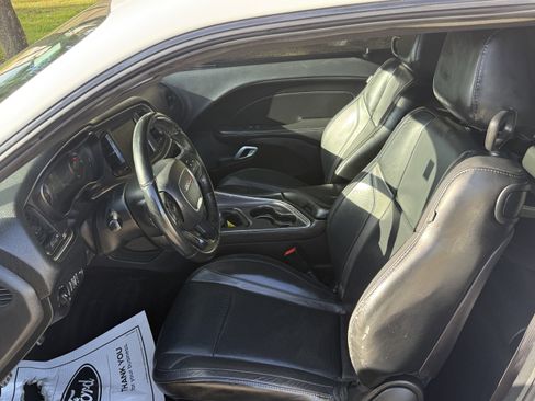 Used 2016 Dodge Challenger R/T Plus image 16