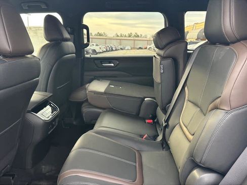 New 2026 Nissan Armada SL image 8