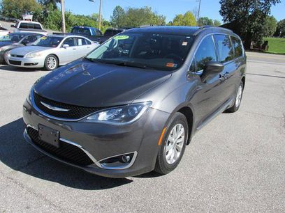 Used 2017 Chrysler Pacifica Touring-L