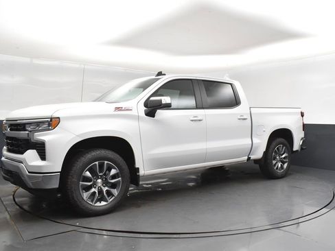 New 2026 Chevrolet Silverado 1500 LT w/ Z71 Off-Road Package image 3