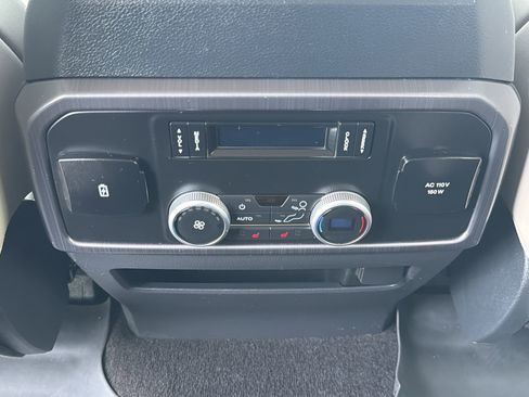 Used 2022 Ford Expedition Max Platinum AWD/4WD image 40