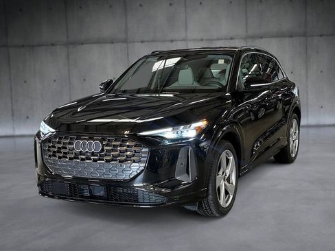 Used 2025 Audi Q5 Prestige image 1