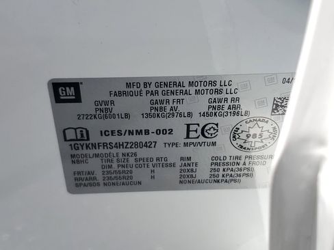 Used 2017 Cadillac XT5 Platinum w/ Driver Assist Package AWD/4WD image 30