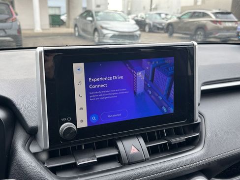 Used 2025 Toyota RAV4 LE image 20