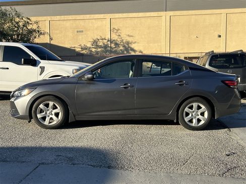 Certified 2020 Nissan Sentra S image 3