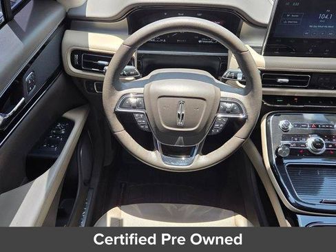 Used 2022 Lincoln Nautilus FWD image 14