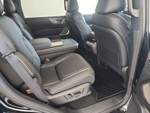 New 2026 INFINITI QX80 Autograph w/ Autograph Exterior Package image 13