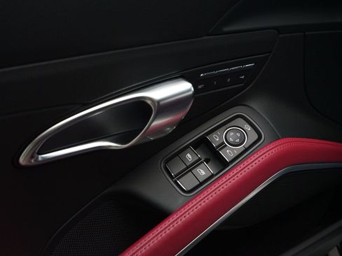 Used 2024 Porsche 718 Cayman RWD image 12