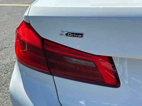 Used 2020 BMW 530i xDrive w/ Convenience Package AWD/4WD image 12