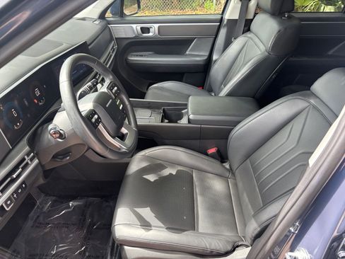 Used 2025 Hyundai Santa Fe SEL AWD/4WD image 30