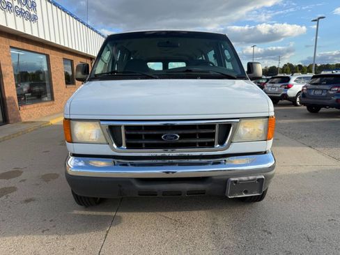 Used 2007 Ford E-350 and Econoline 350 XLT image 8