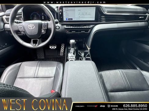 Used 2025 Toyota Camry XSE FWD image 33
