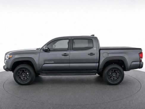 Used 2022 Toyota Tacoma SR5 w/ Technology Package RWD image 32