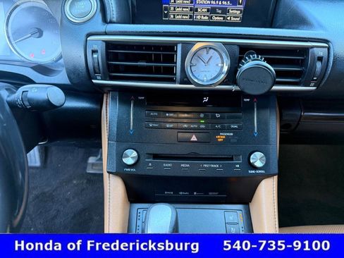 Used 2015 Lexus RC 350 w/ Navigation System Package image 29