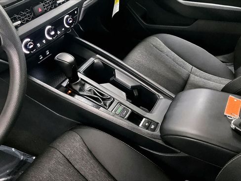 Used 2025 Honda Accord SE image 16